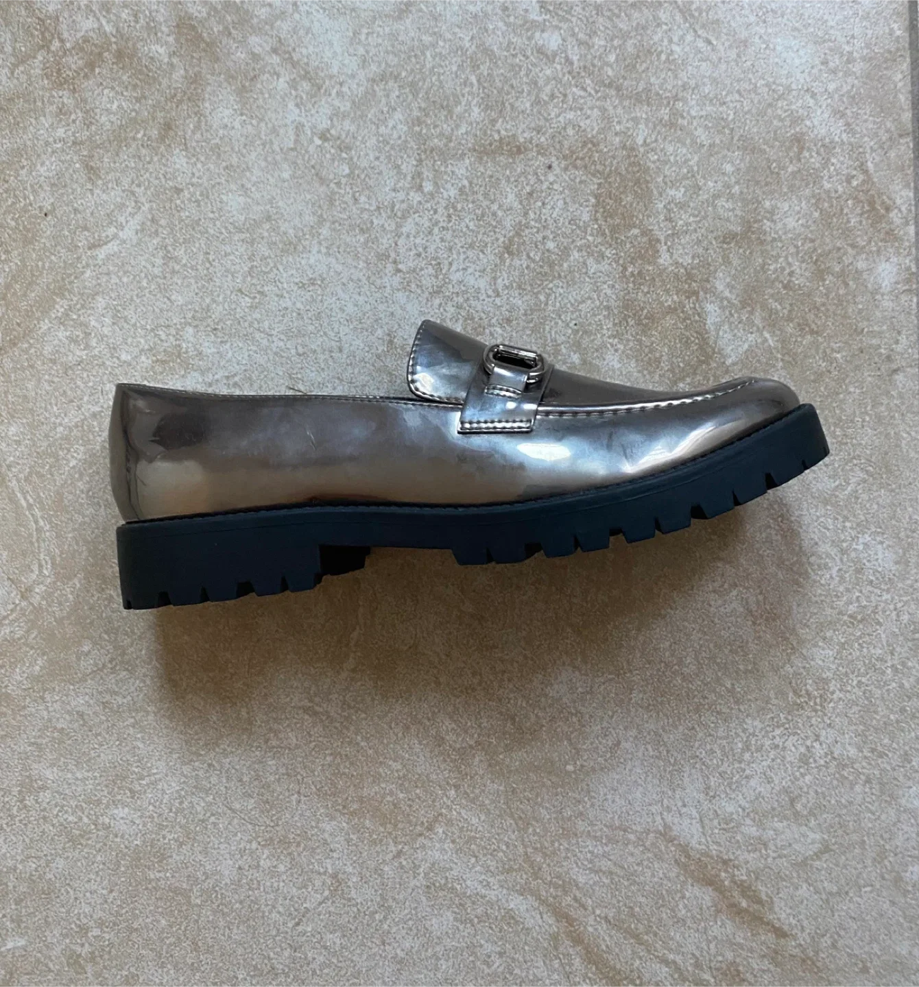 Bandolino Metallic Silver Loafers thumbnail