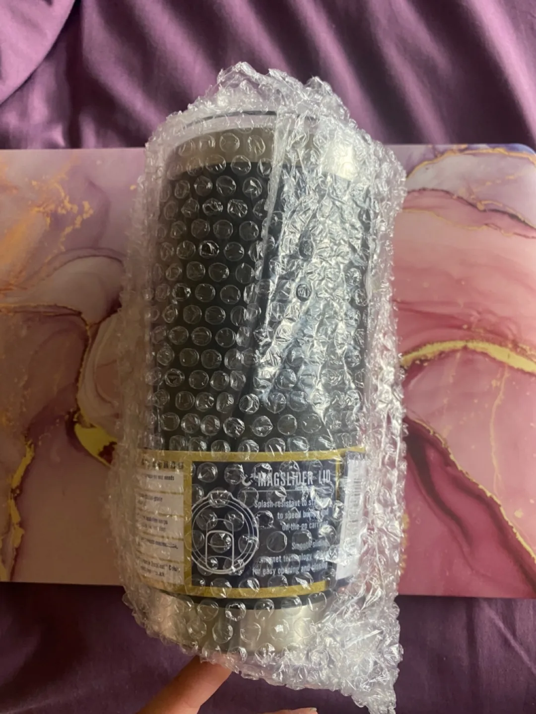 New YETI Rambler 20 oz Tumbler - Black image indicator(2)