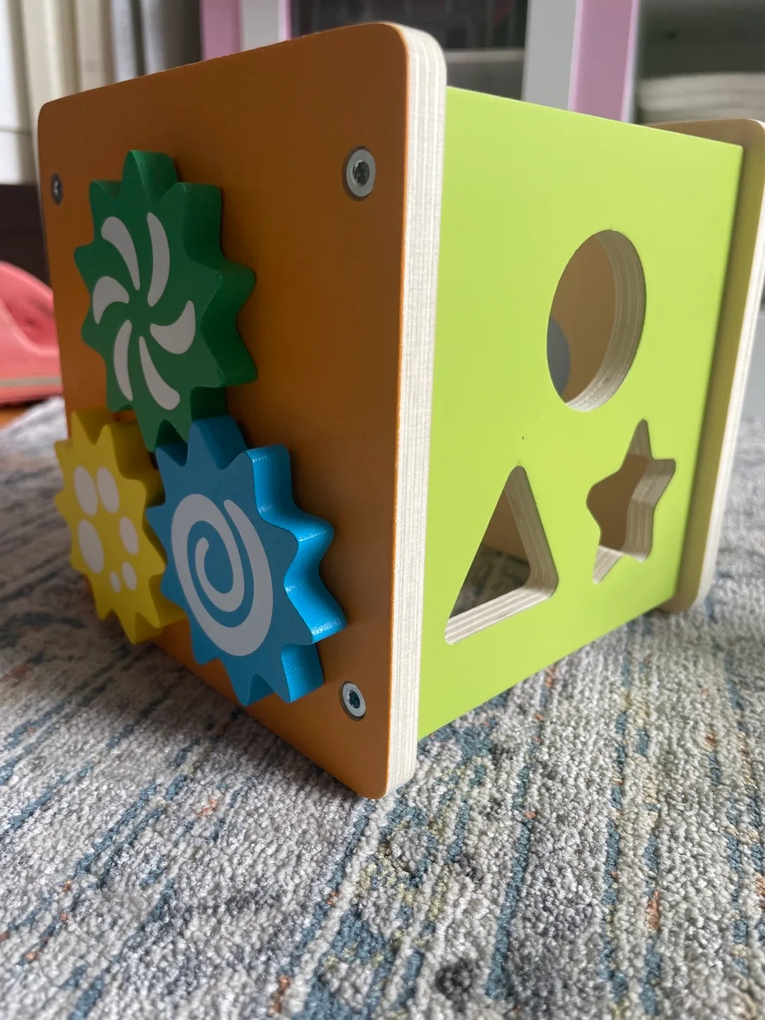 ELC Wooden Activity Cube with Shapes image indicator(4)