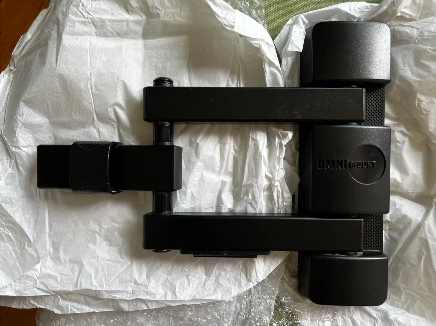 OmniMount TV Wall Mount (Black) 🥕 - photo 4