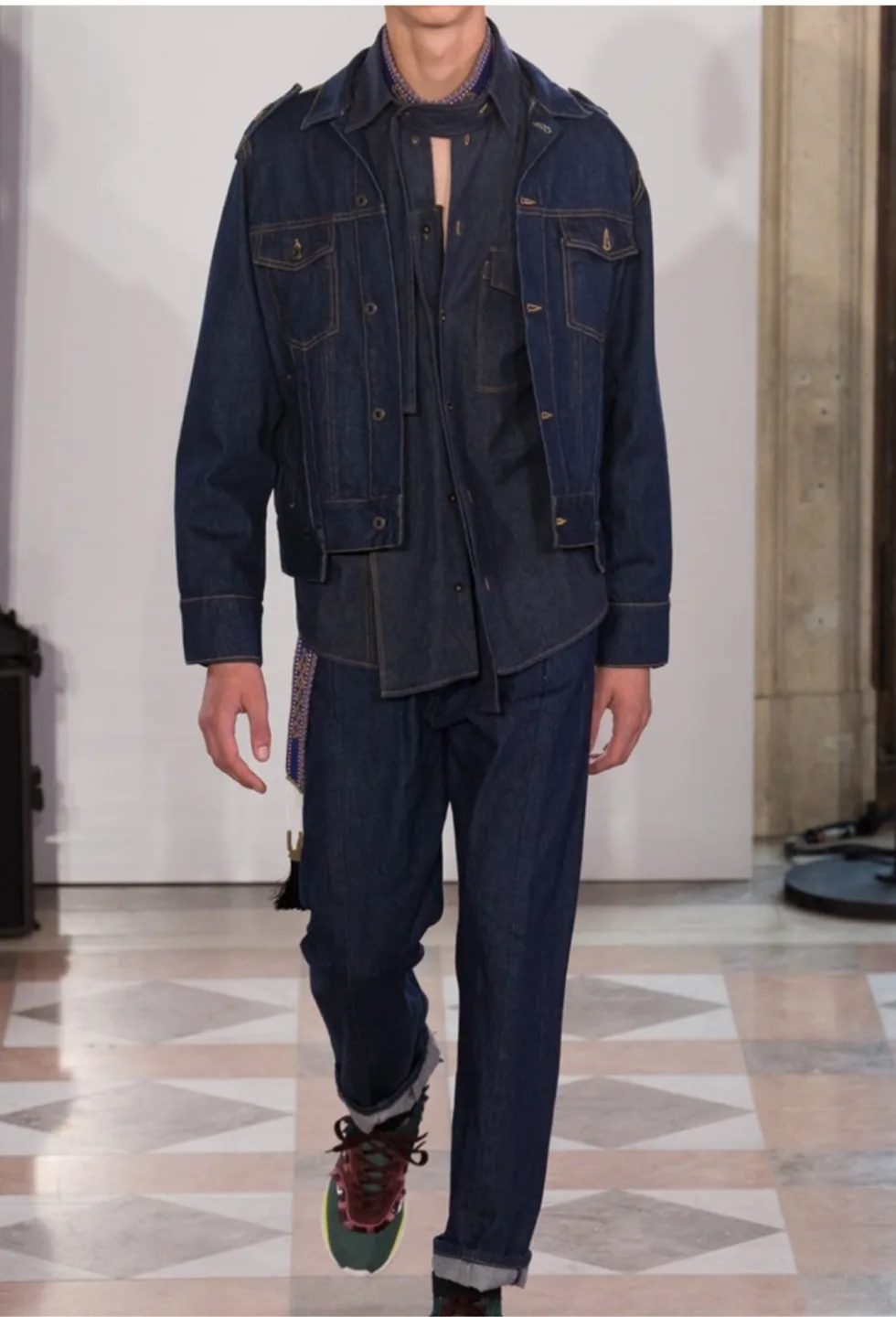 Valentino Runway piece Denim Shirt image indicator(5)