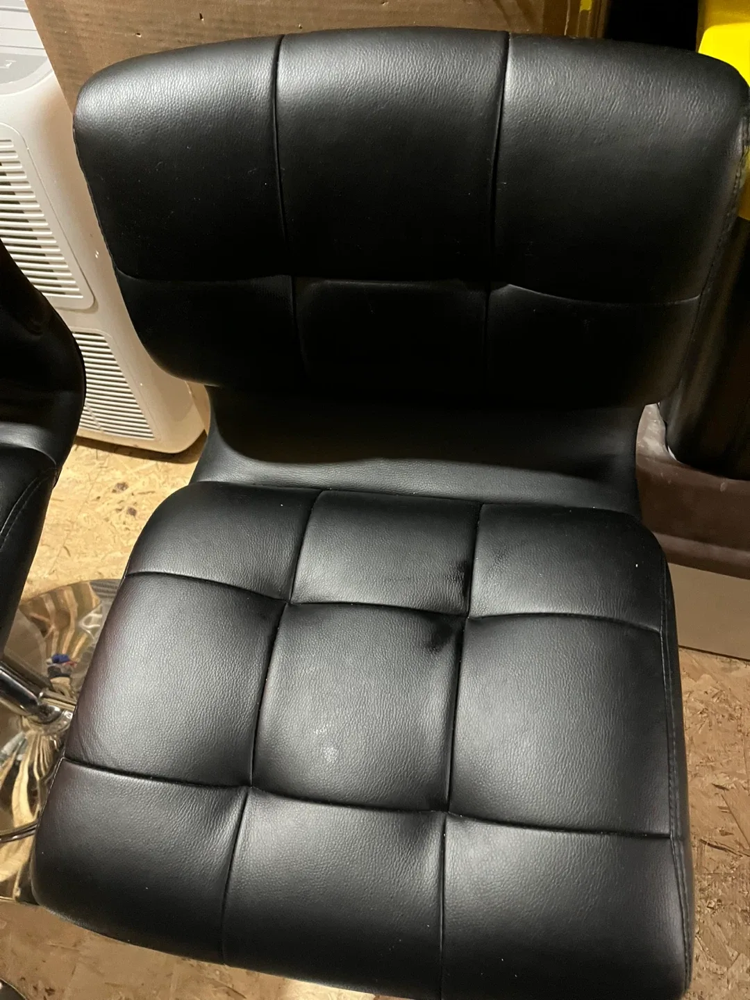 Set of 4 Black Bar Stools image indicator(6)