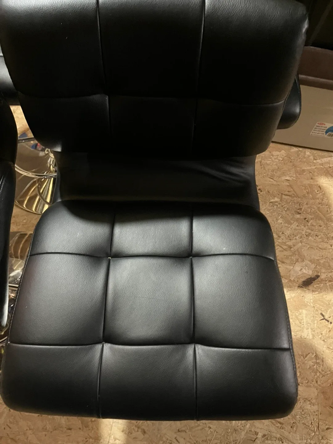 Set of 4 Black Bar Stools image indicator(5)