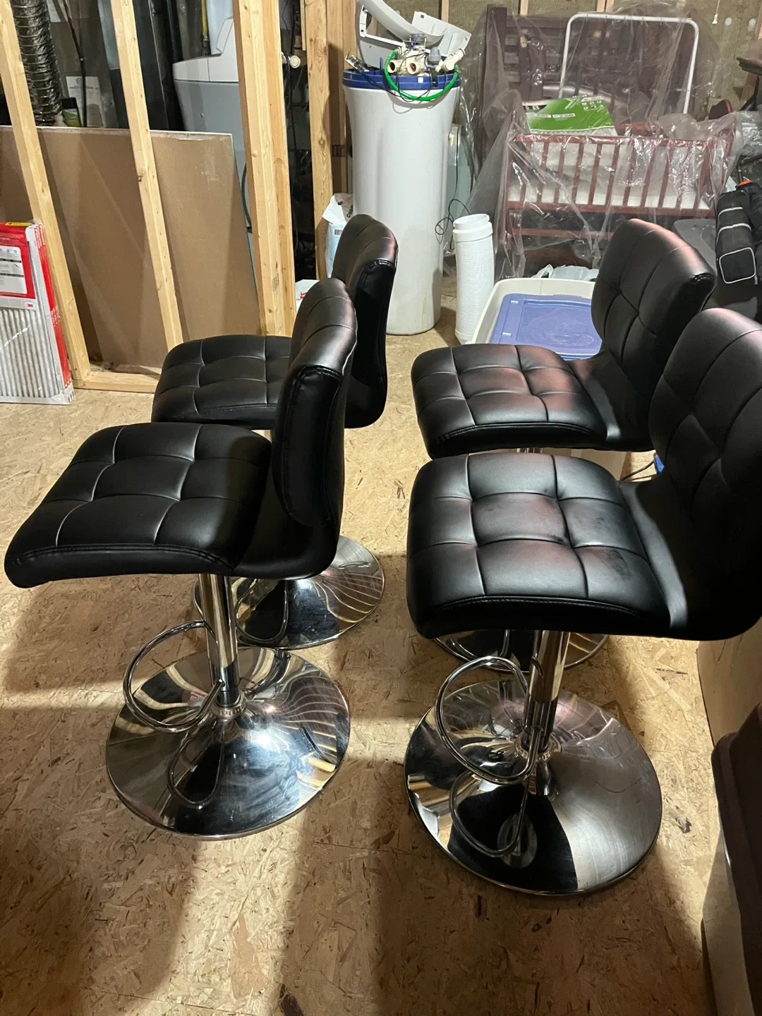 Set of 4 Black Bar Stools image indicator(2)