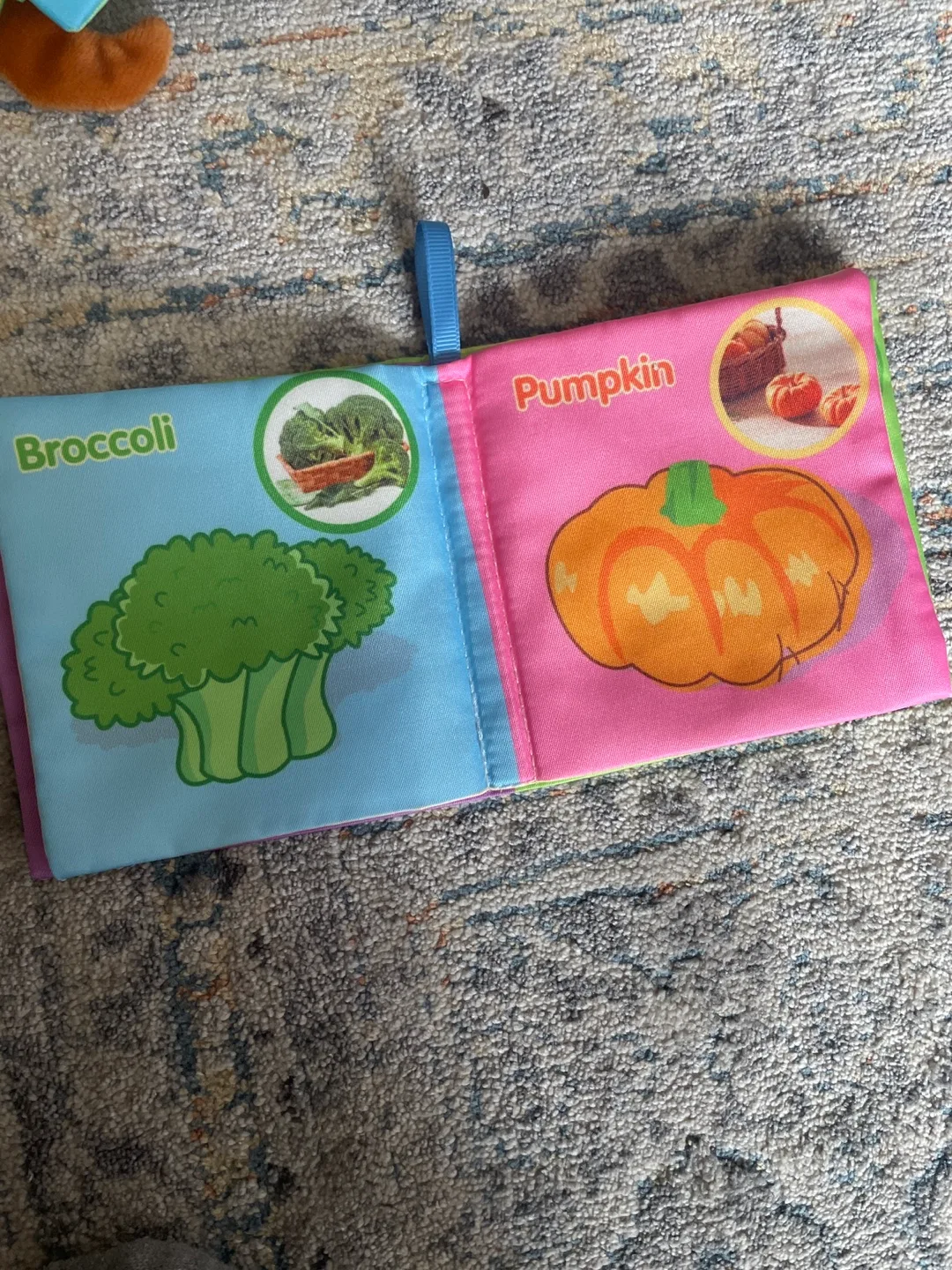 Wee Gallery Activity Gym with 4 Soft Books image indicator(5)