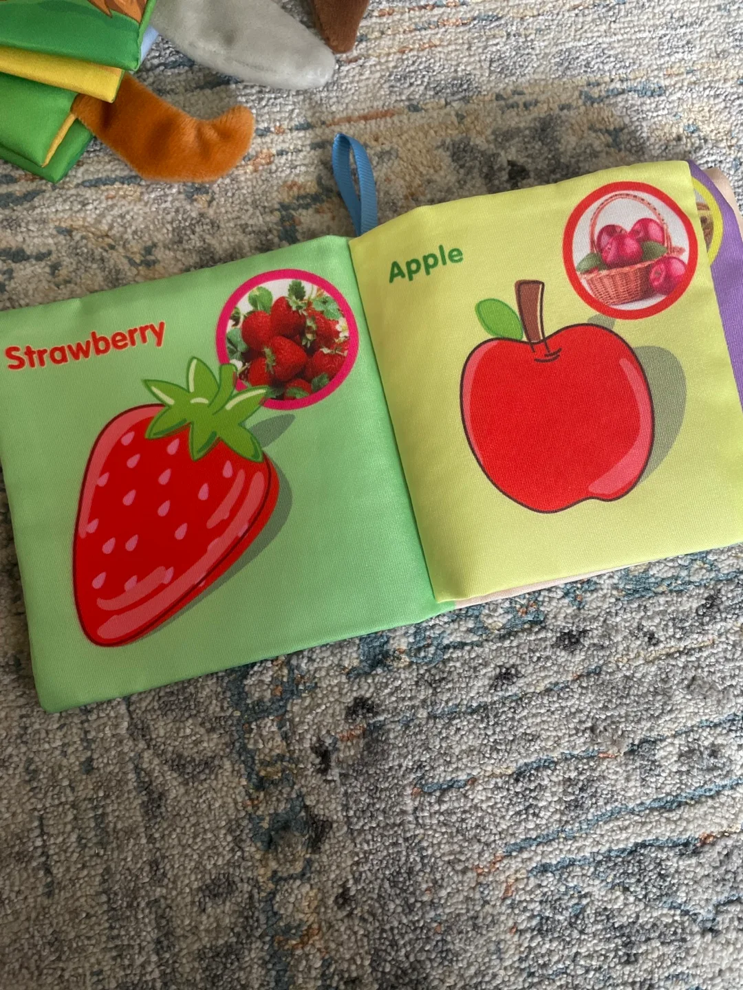 Wee Gallery Activity Gym with 4 Soft Books image indicator(4)