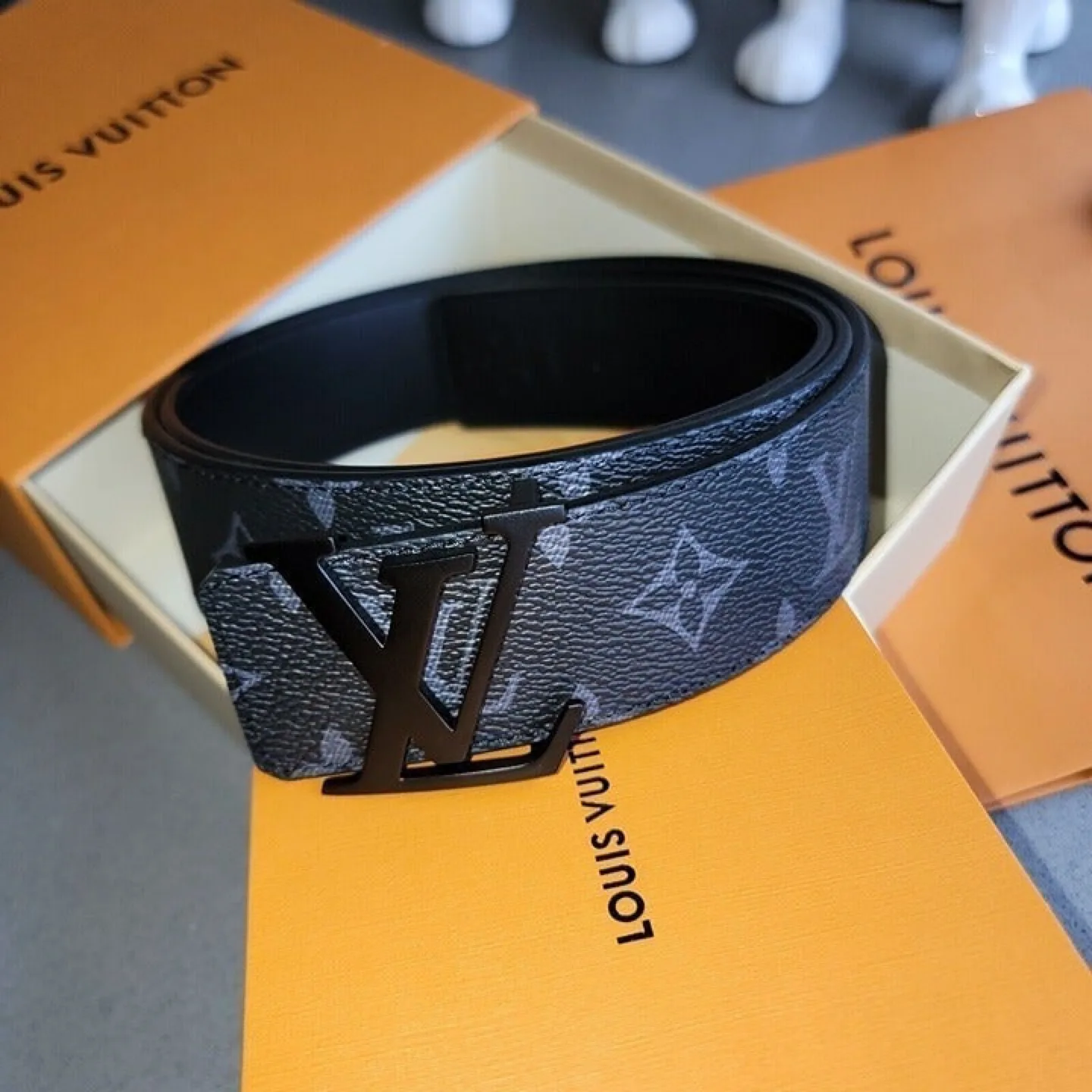 Louis Vuitton Black Belt thumbnail