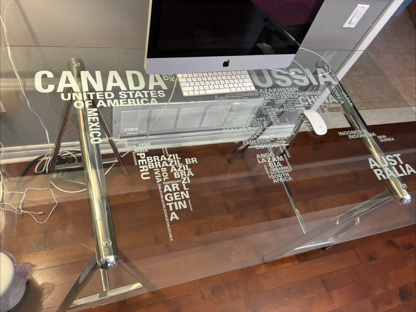 Glass Top Desk with World Map Design image indicator(3)