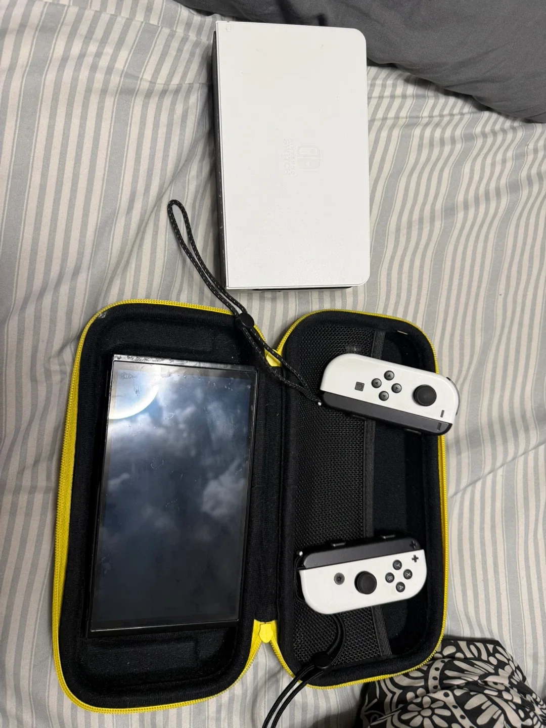Nintendo Switch OLED Model White with Case. Modded thumbnail