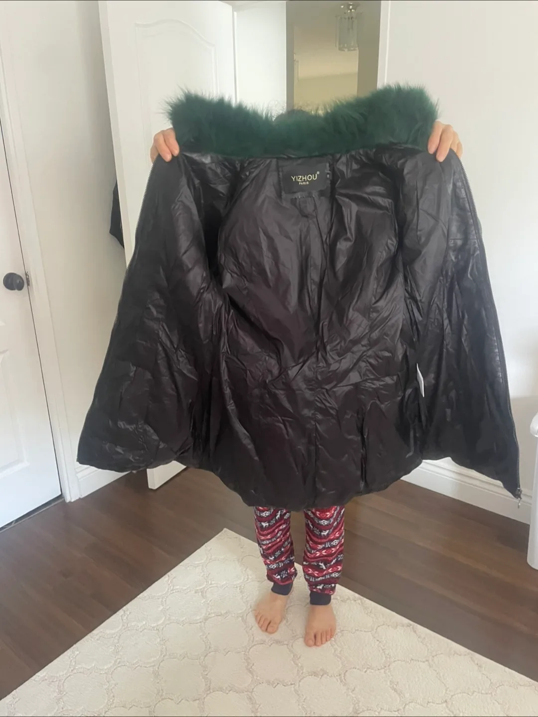 Black and emerald short sleeve jacket image indicator(2)