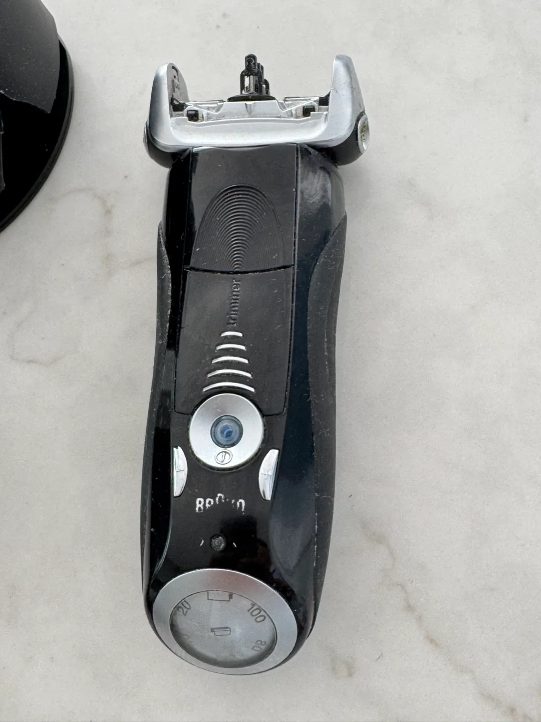 Braun Series 7 Electric Shaver image indicator(3)
