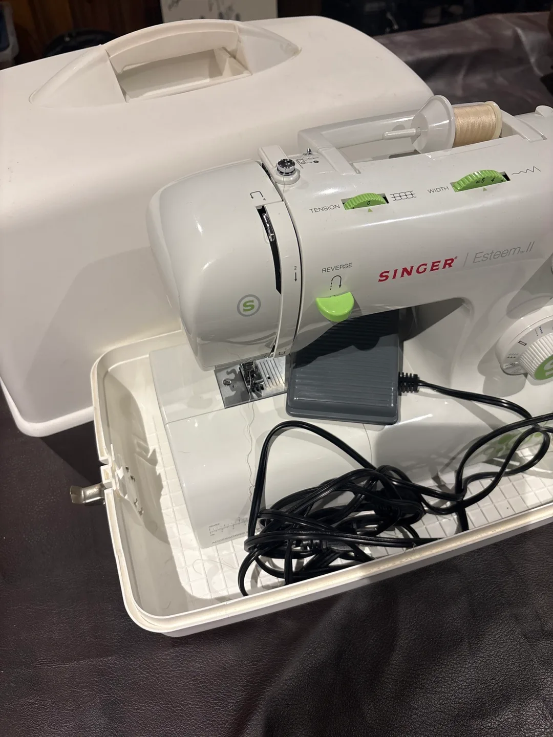 Singer Esteem II Sewing Machine image indicator(4)