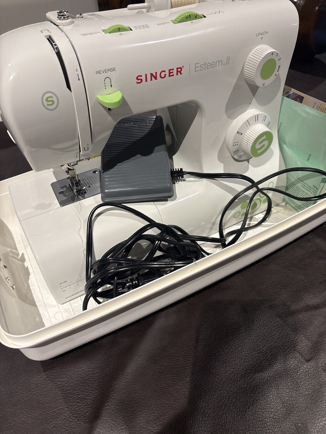 Singer Esteem II Sewing Machine - photo 3