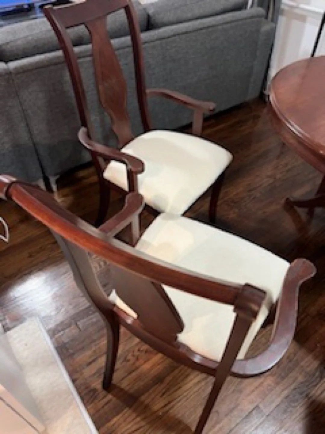 FREE Wood Dining Table with 6 Chairs image indicator(4)