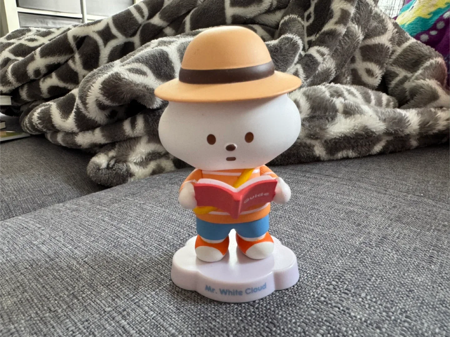 Fluffy House figurine thumbnail