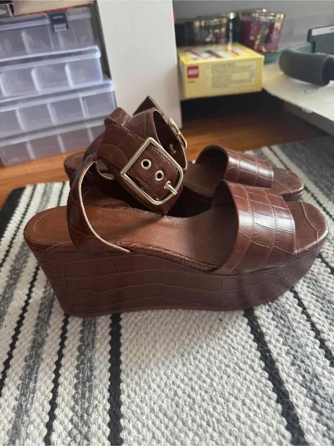 size 8.5 women’s brown wedges image indicator(2)