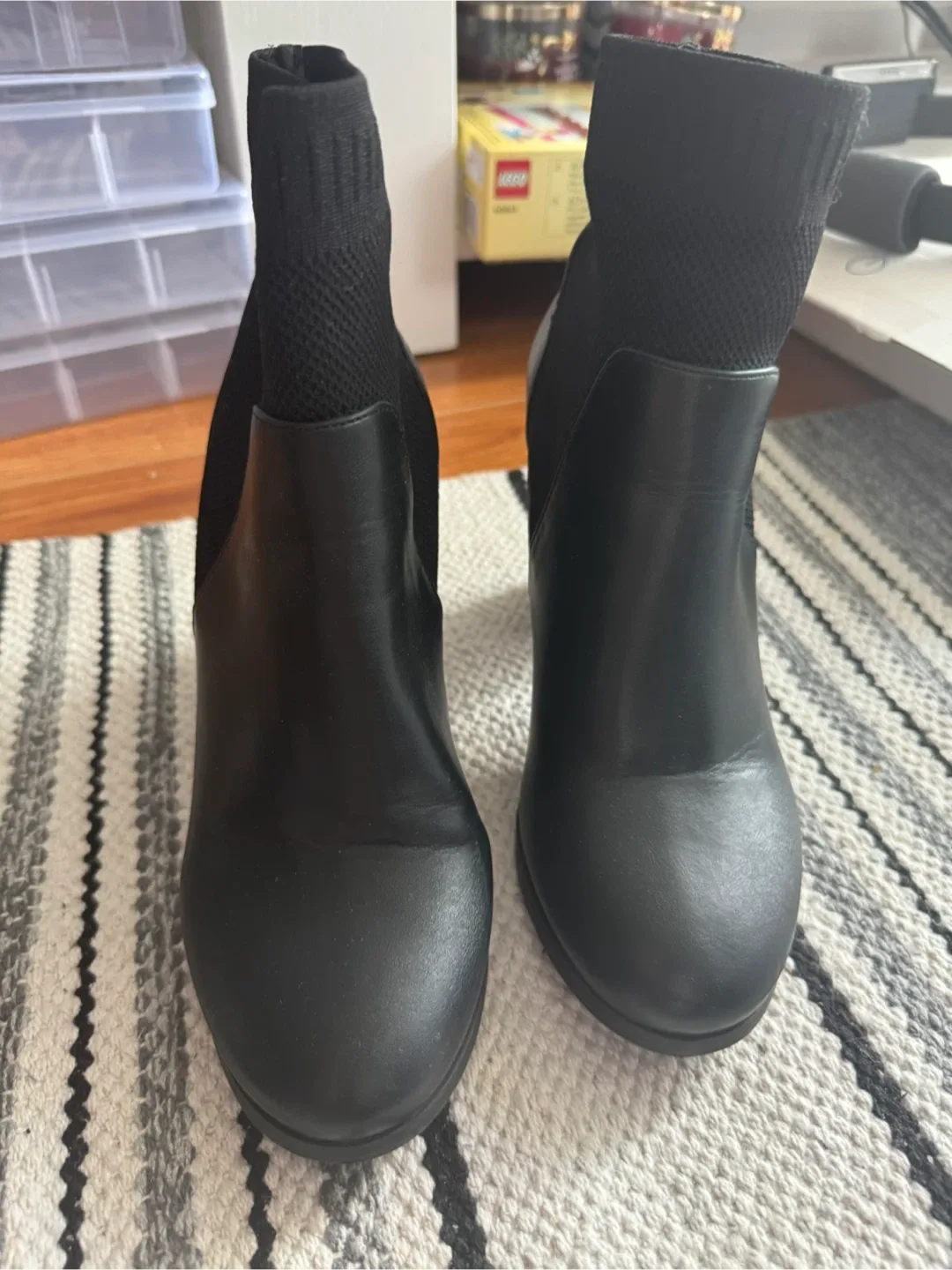 Fall ankle boots size 8 thumbnail