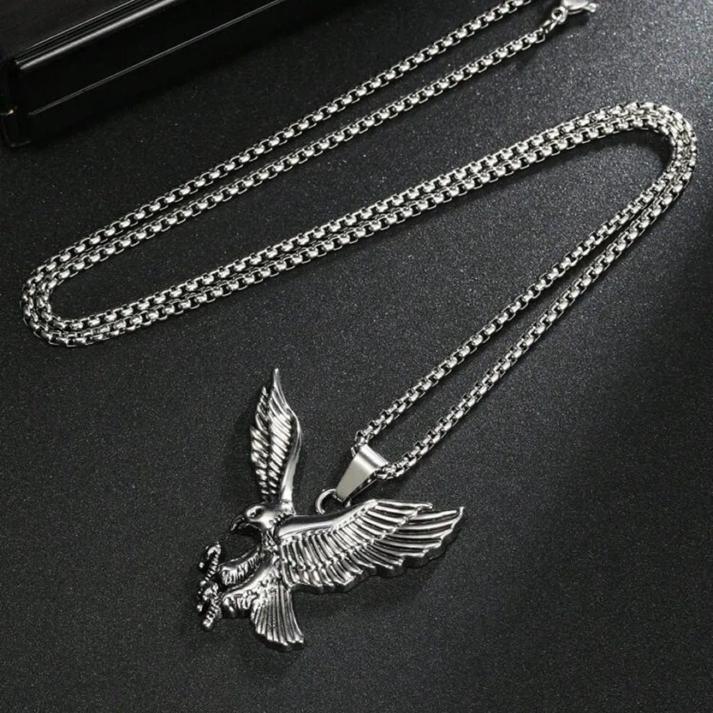 Silver Eagle Pendant Necklace image indicator(2)