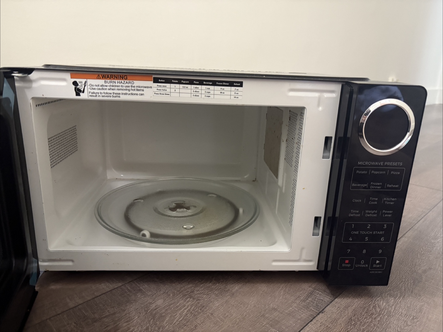 Kenmore Microwave Oven - photo 2