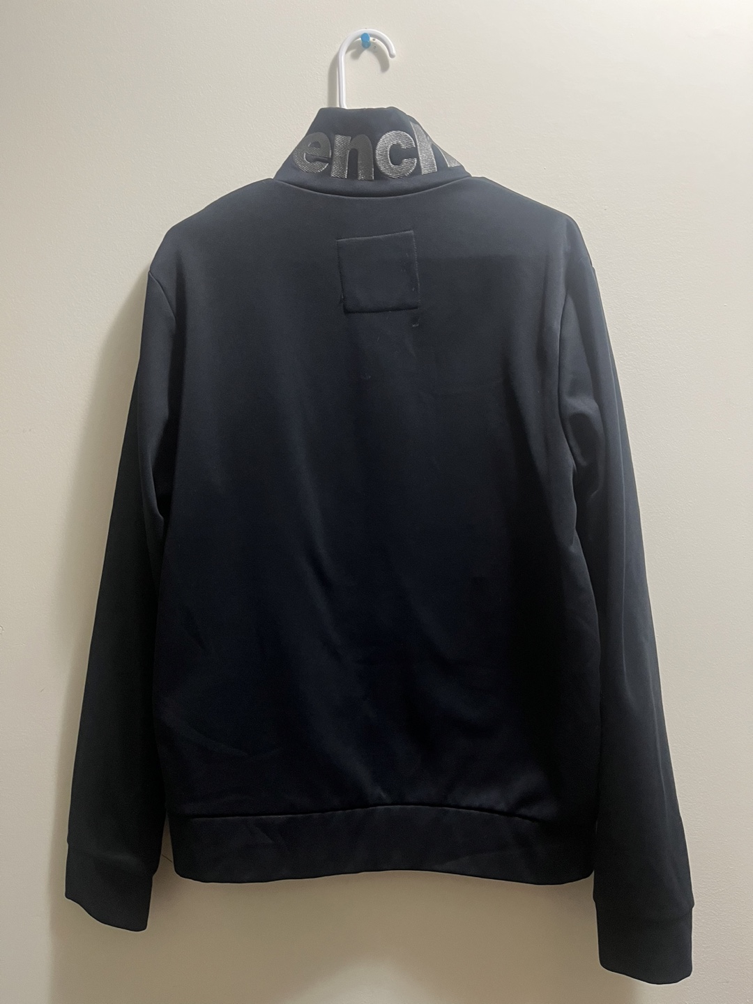 Bench Women’s Black sweater with Zip Closure sz L - photo 2