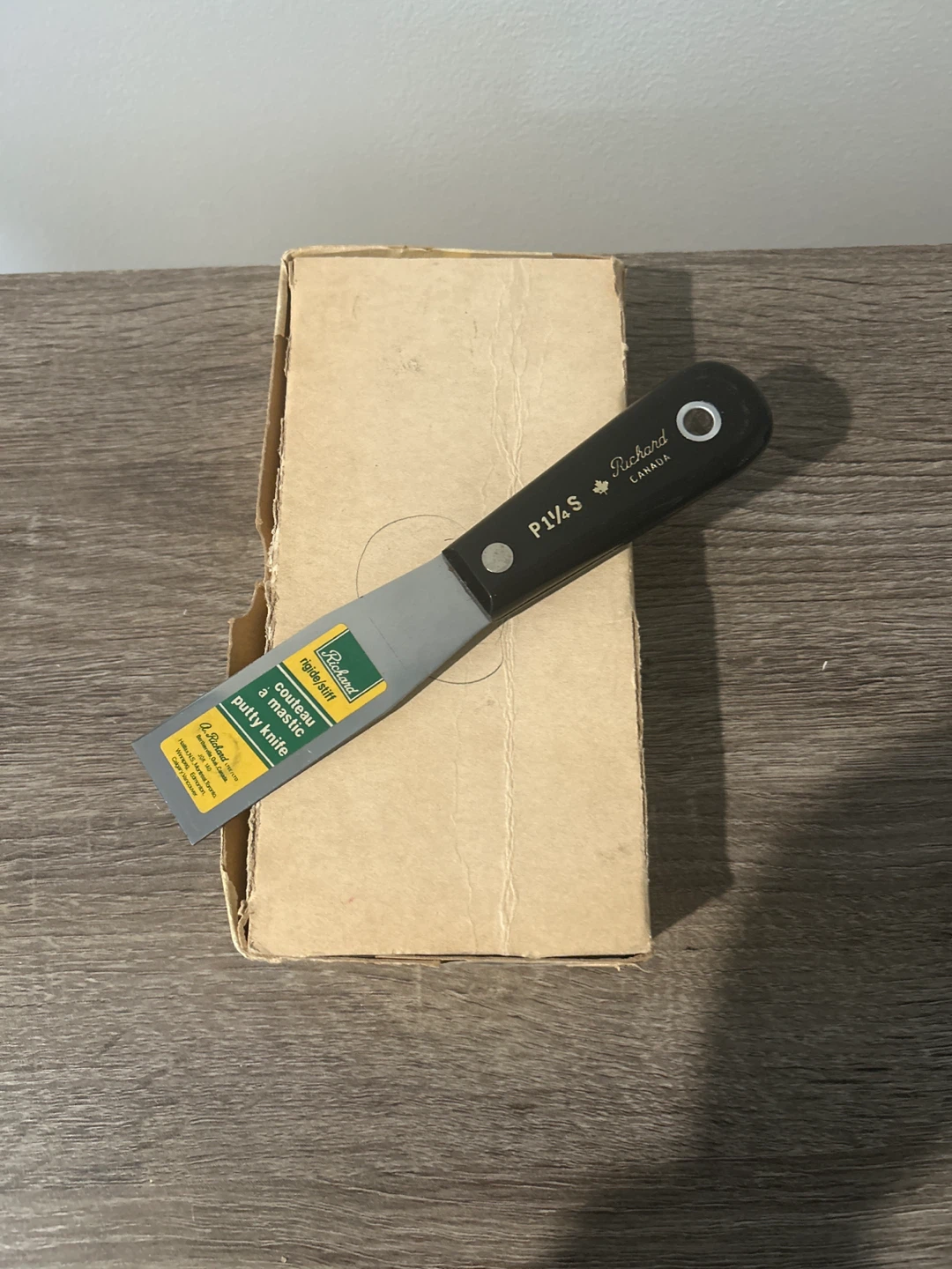 Richard P1 1/4S Putty Knife w/ Box