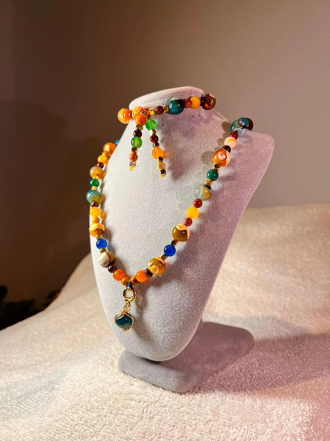 Beaded Necklace & Bracelet Set thumbnail