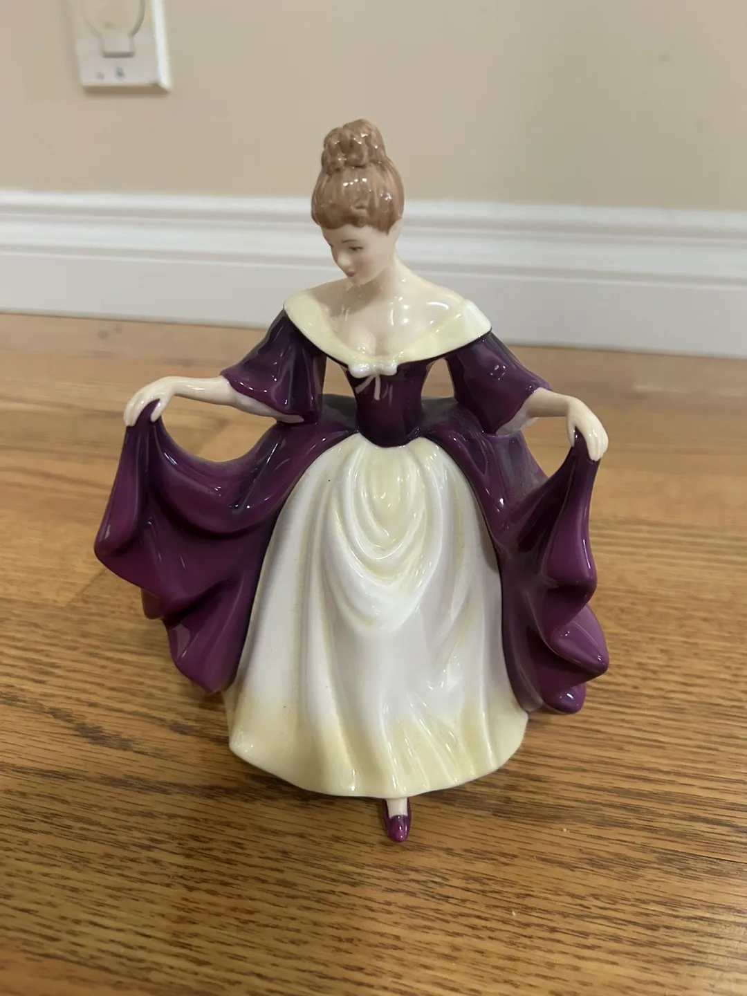 Royal Doulton Pretty Ladies Ashley Figurine thumbnail