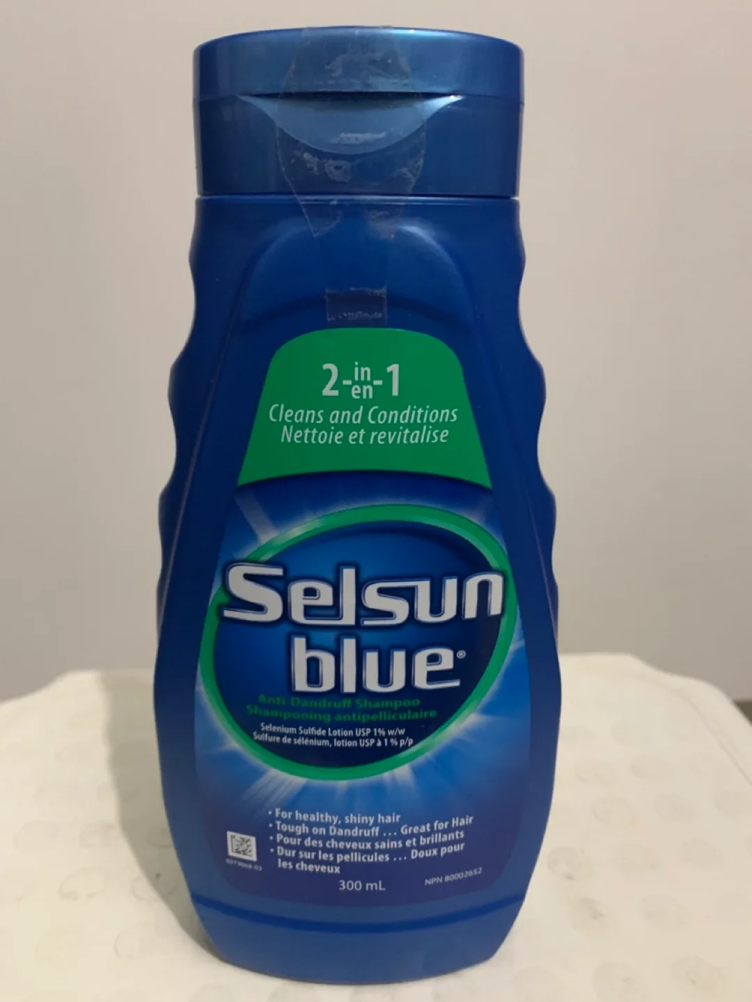 Selsun Blue 2-in-1 Anti-Dandruff Shampoo thumbnail