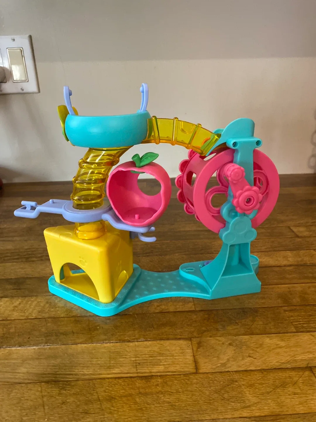 Littlest Pet Shop Playset image indicator(2)