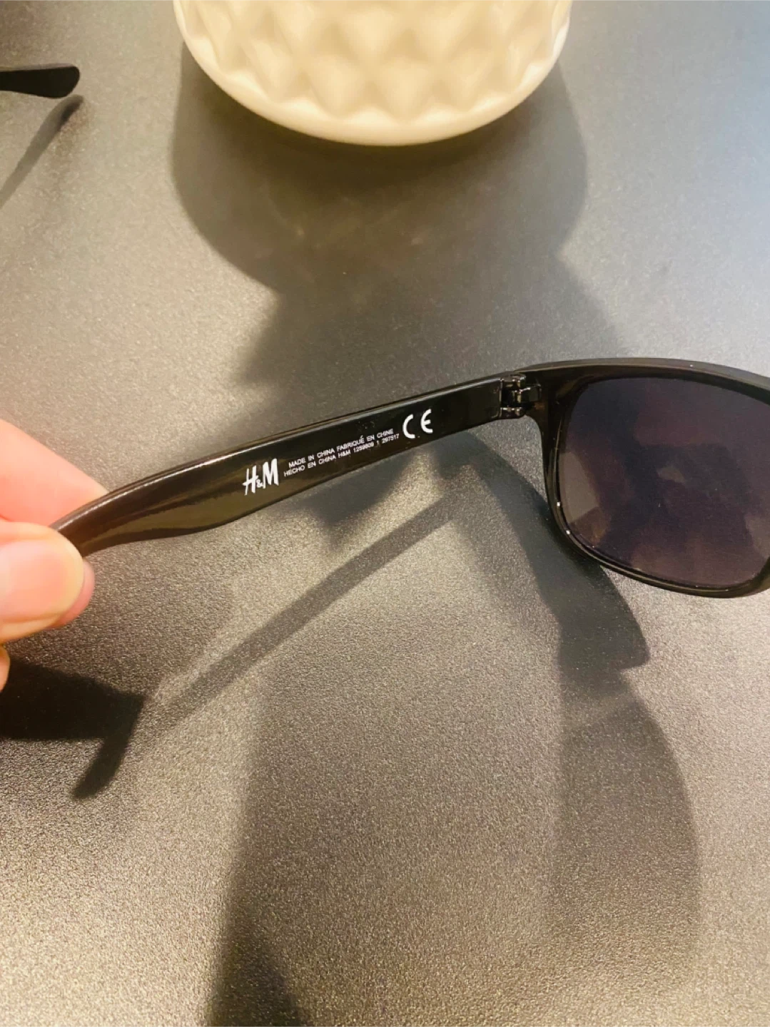 H&M Black Sunglasses - photo 2