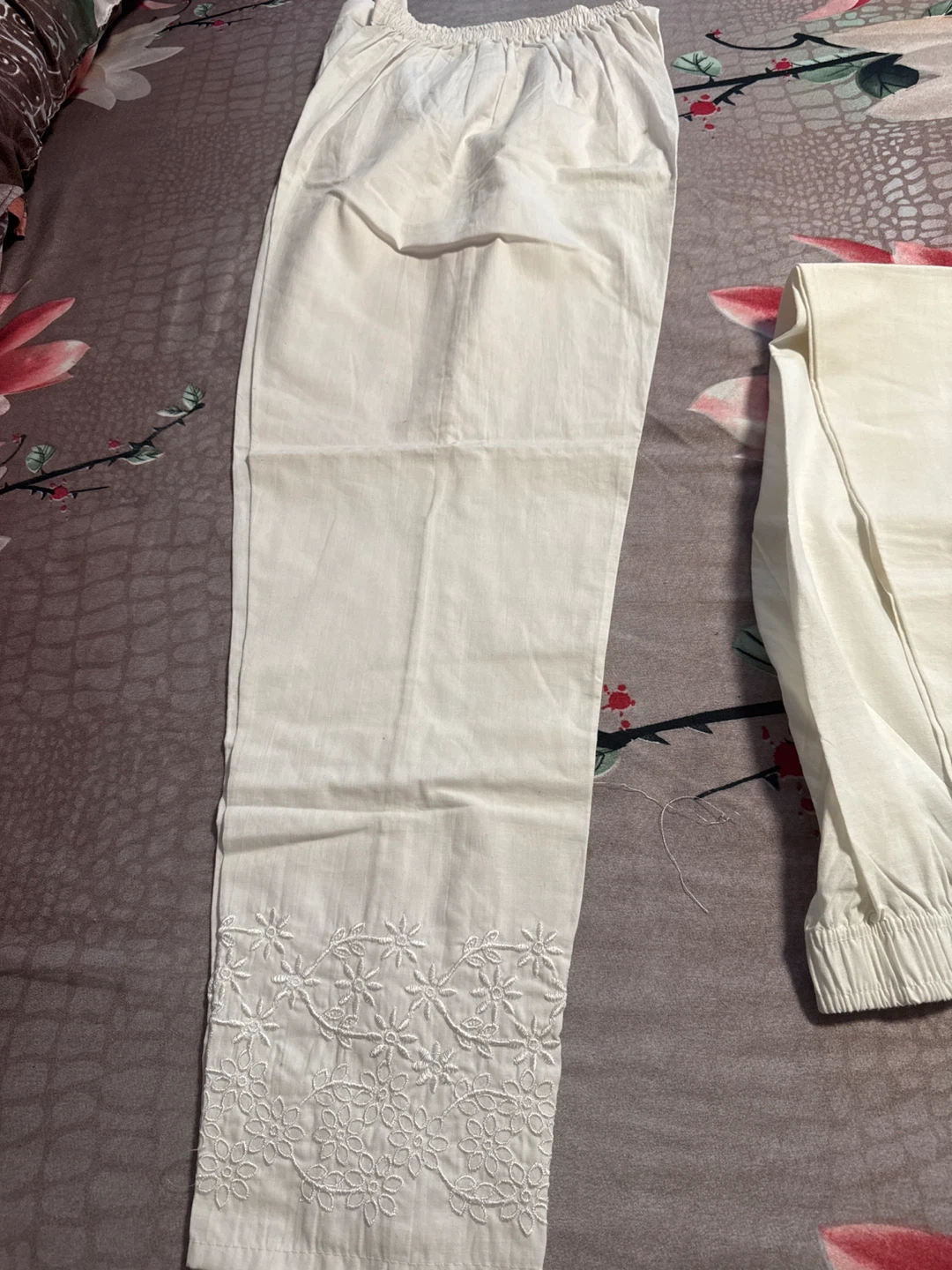 White Embroidered Cotton Pants - photo 2