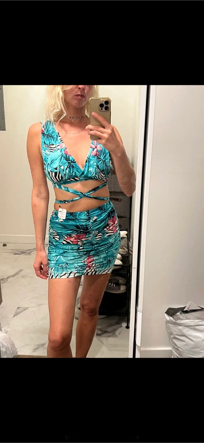 Tropical Hawaiian 🌺 🏝️🐚Turquoise New Skirt Top set dress thumbnail