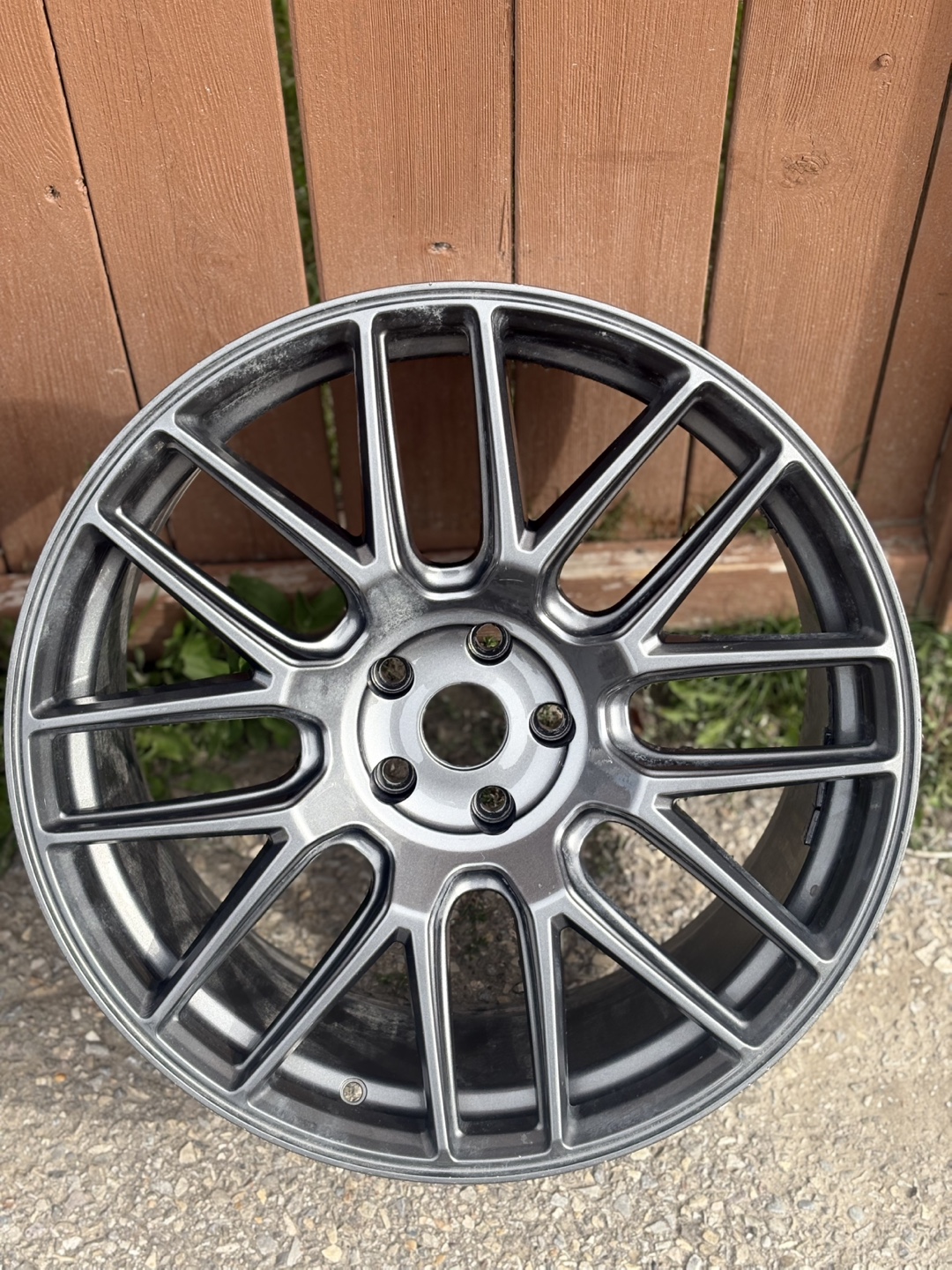 Set of 3 20” Silver Alloy Wheels - photo 5