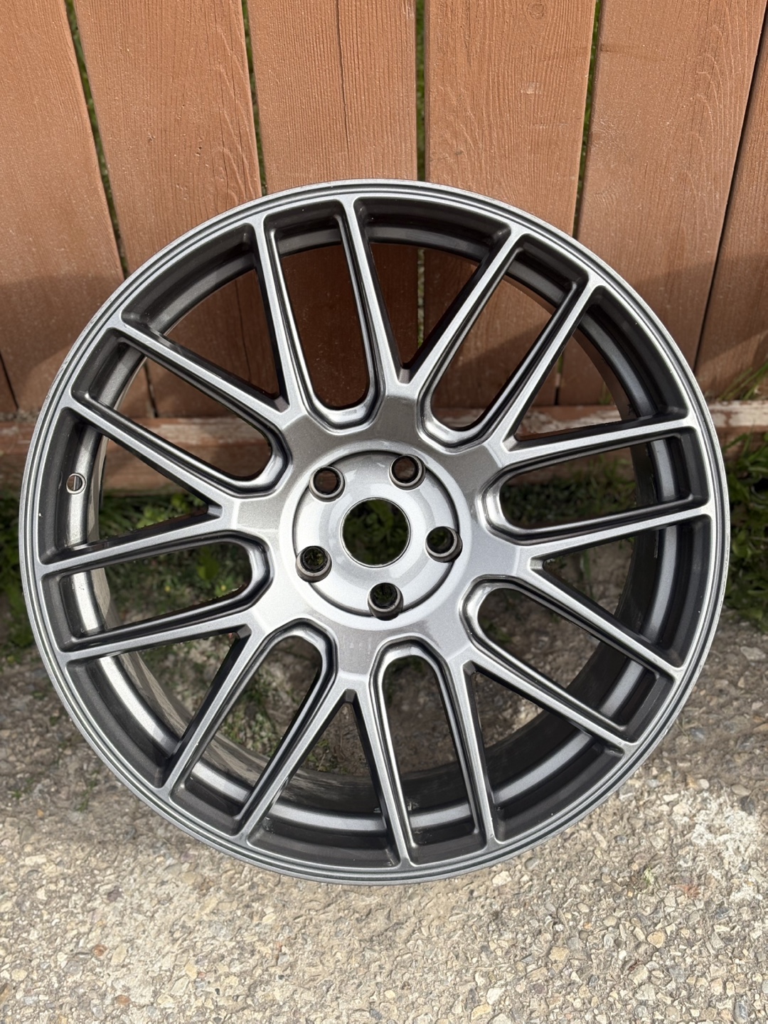 Set of 3 20” Silver Alloy Wheels - photo 4