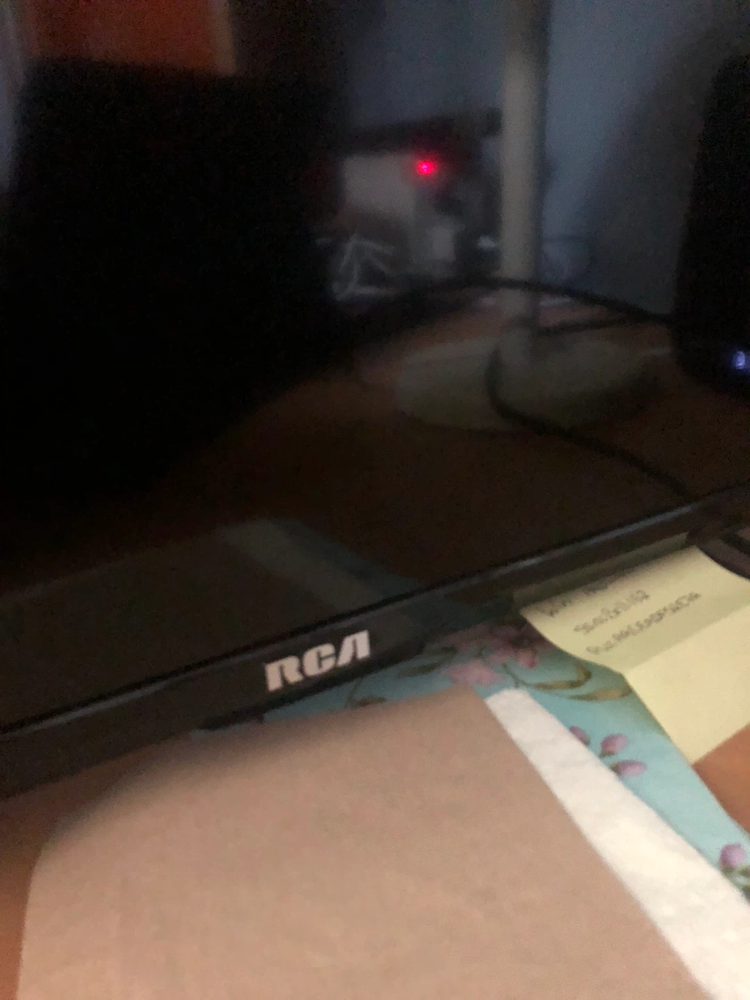 RCA TV - Great Condition! - photo 3