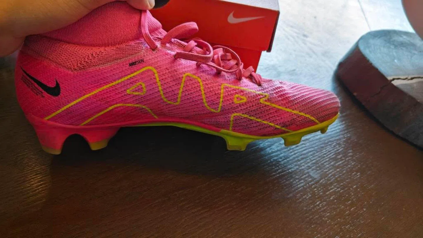 Nike Zoom Superfly 9 Pro FG Soccer Cleats - Size 9.5 image indicator(5)