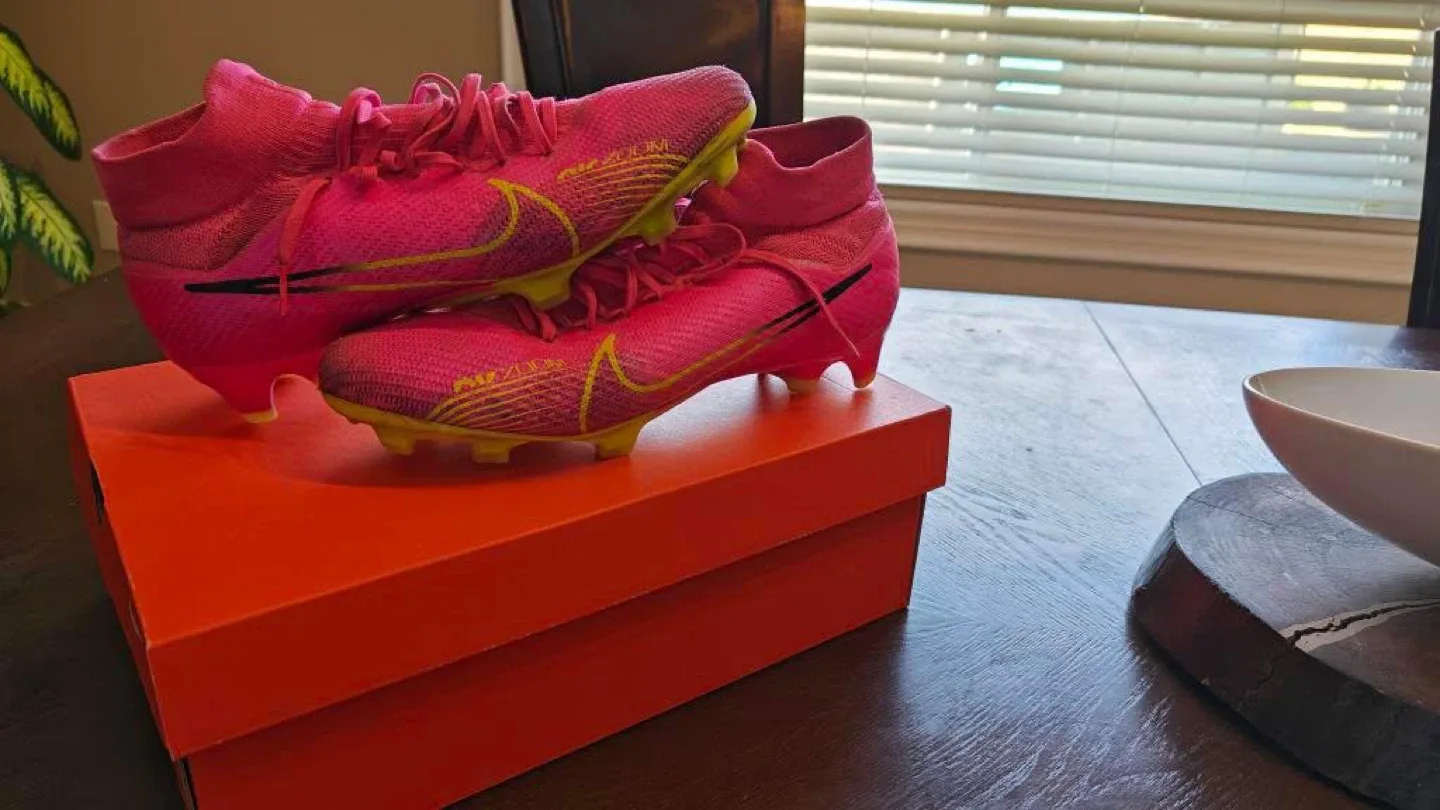 Nike Zoom Superfly 9 Pro FG Soccer Cleats - Size 9.5 image indicator(3)