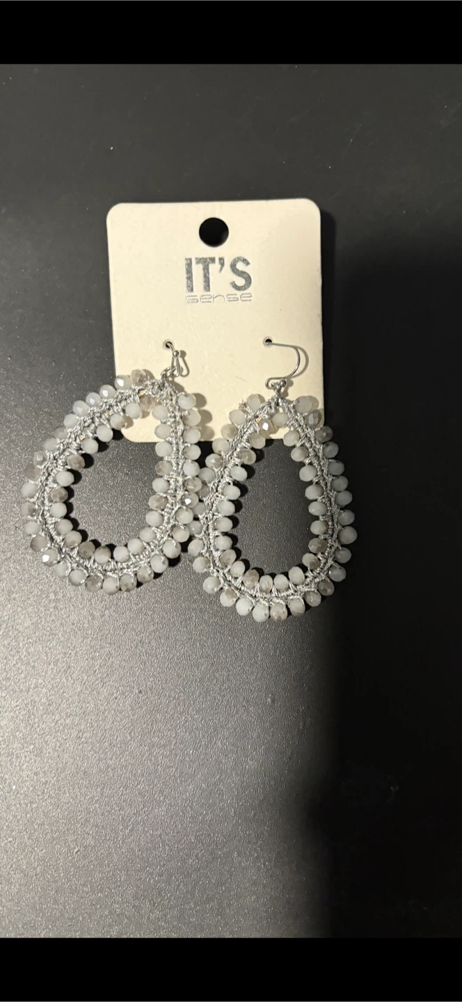 IT'S sense Beaded Teardrop Earrings