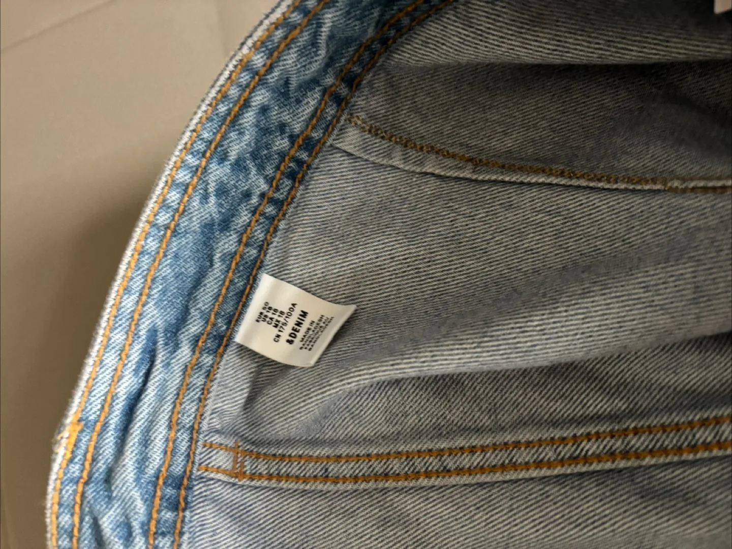 H&M Denim Skirt - Size 18 image indicator(3)