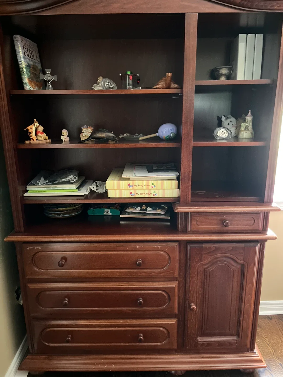 Wooden Hutch with Storage image indicator(3)