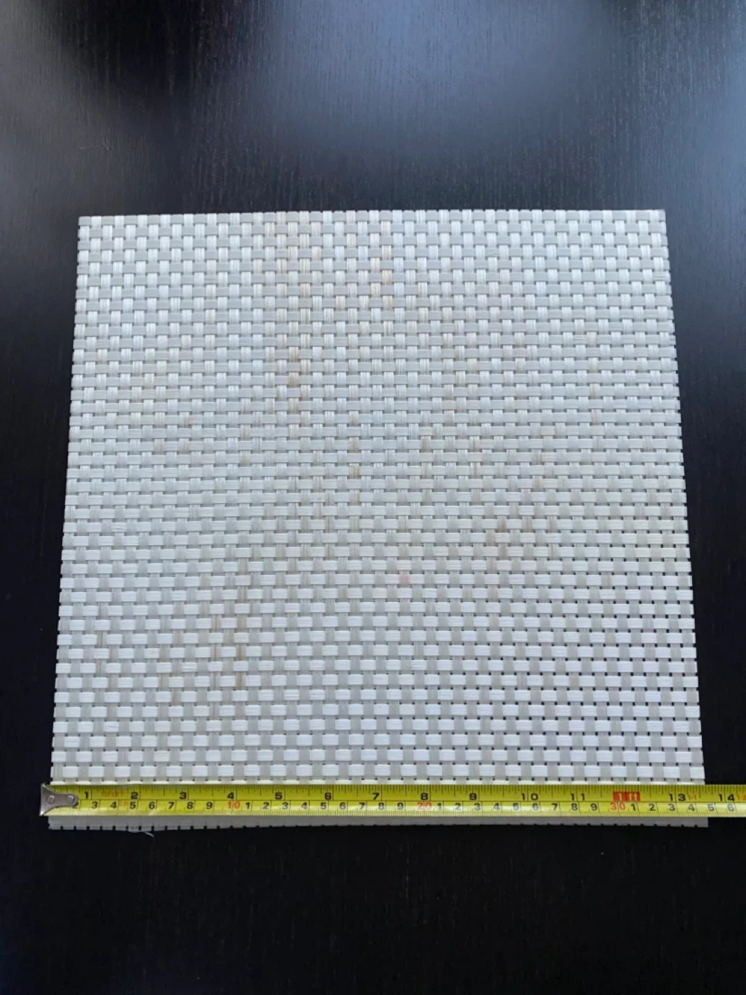 2 White Woven Placemats image indicator(4)