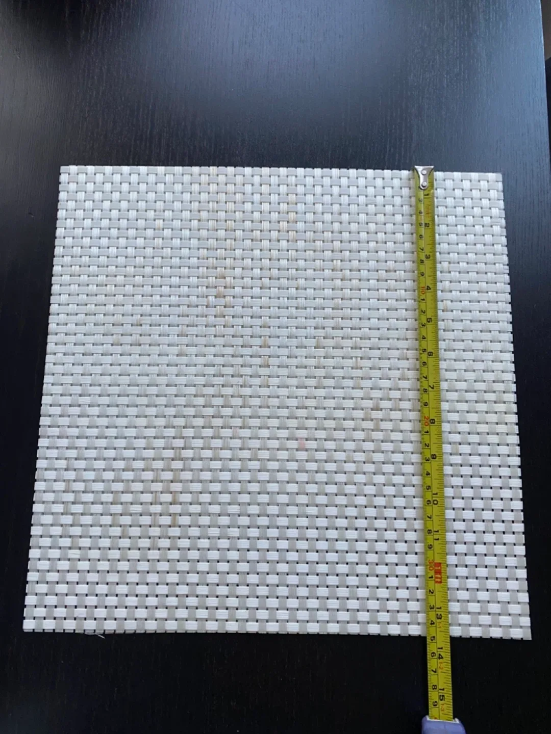 2 White Woven Placemats image indicator(3)