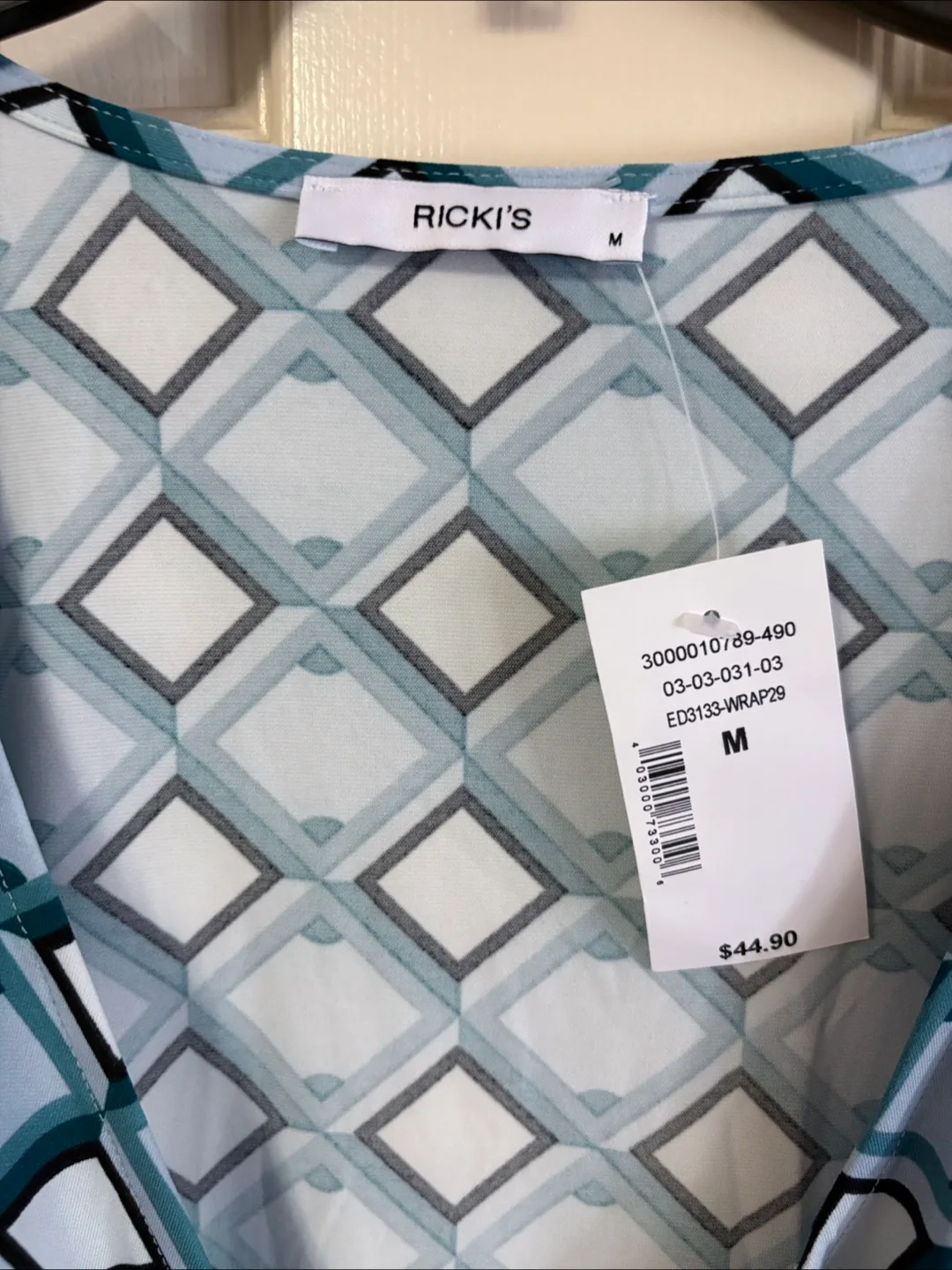 Ricki’s Women’s Blouse NWT Blue Diamond Print Sz M image indicator(3)