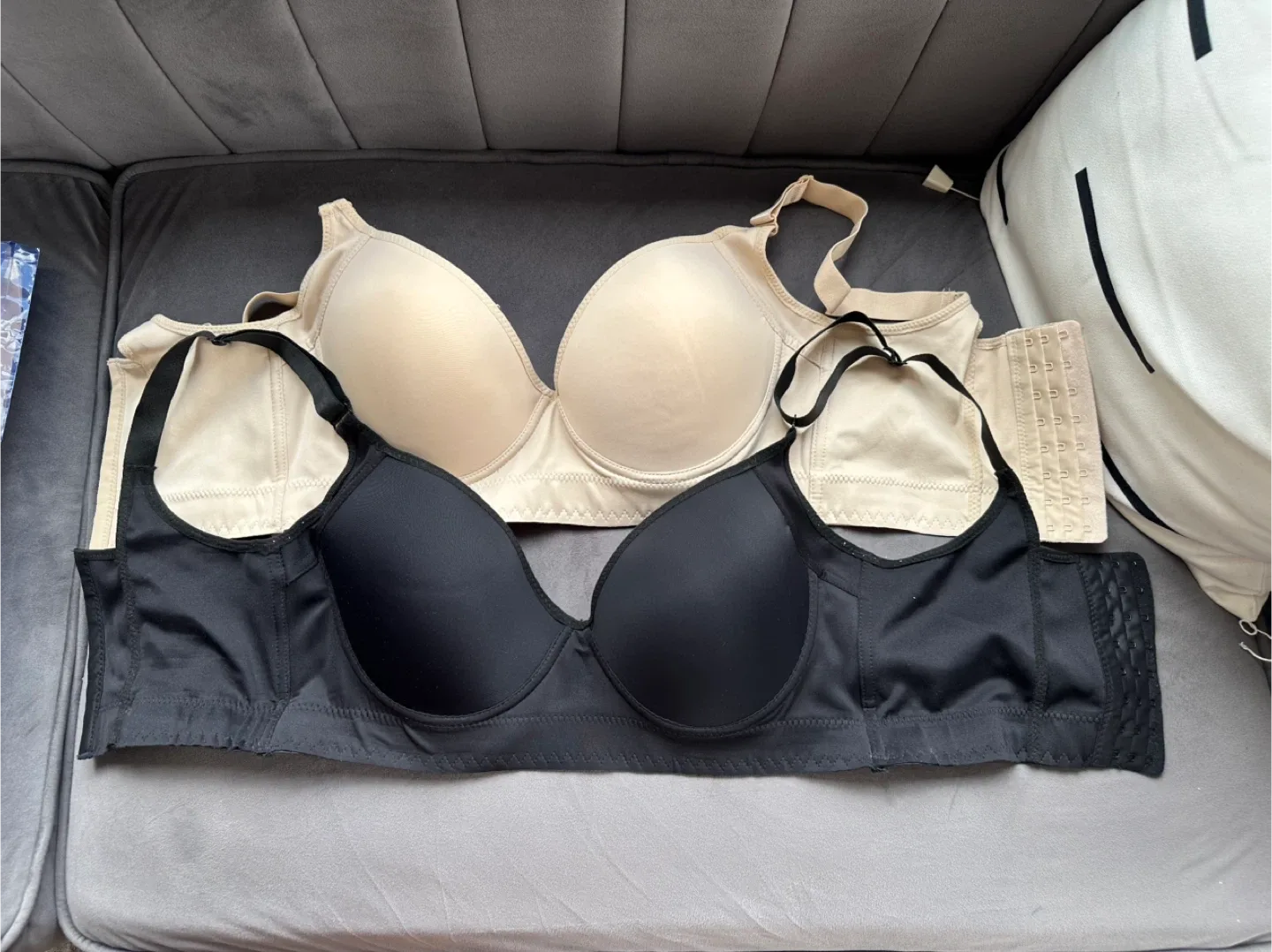 Bras - Size 80/36F - Black and Beige image indicator(2)