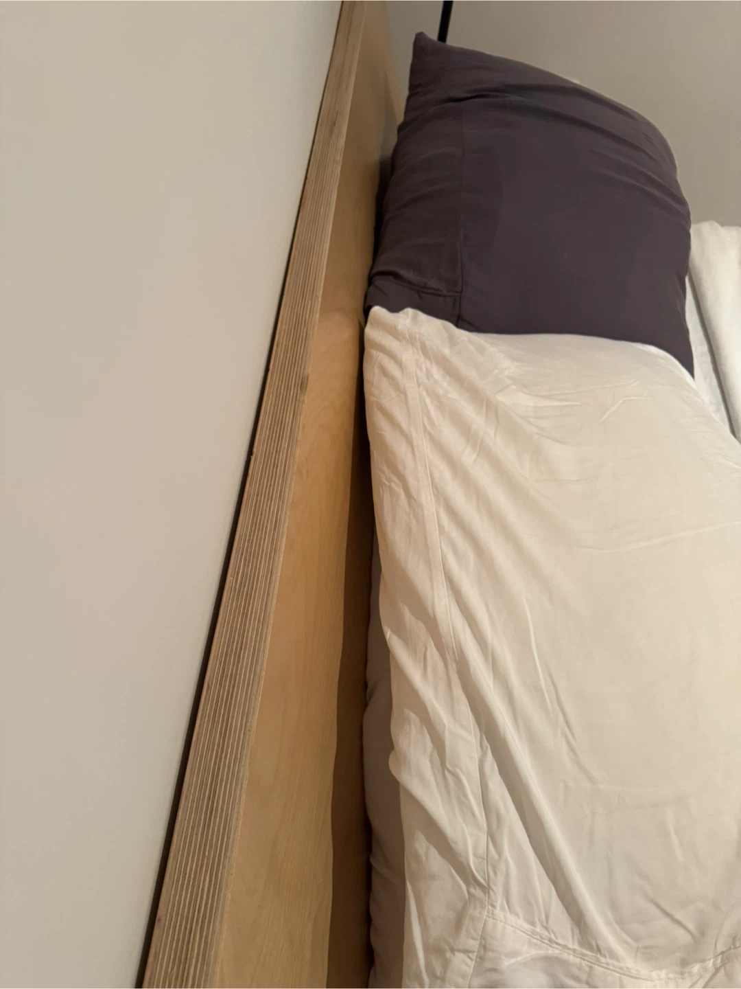 Queen / Full Floyd Bed with Headboard - photo 5