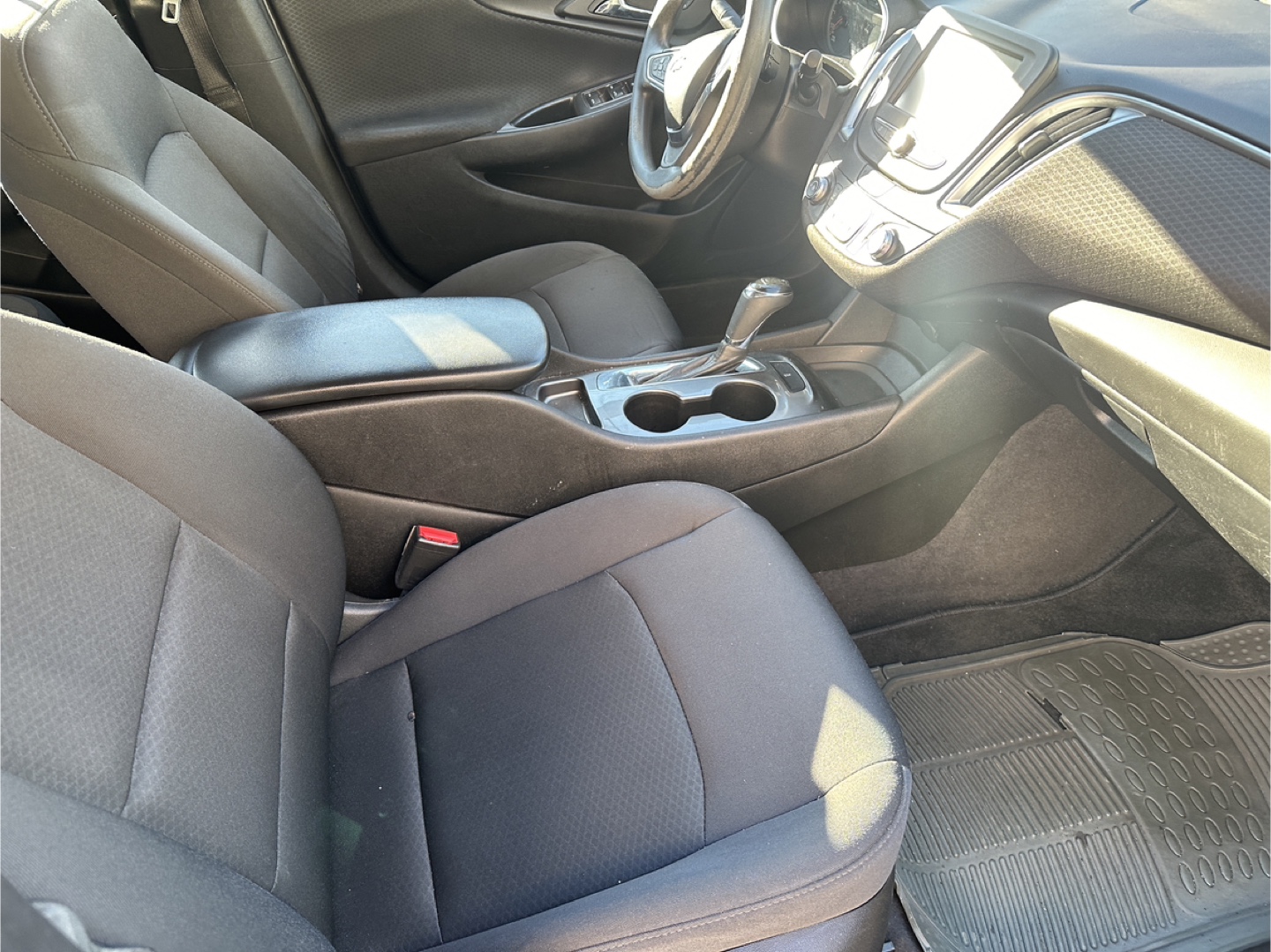 Chevrolet Malibu - Gray Sedan - photo 5