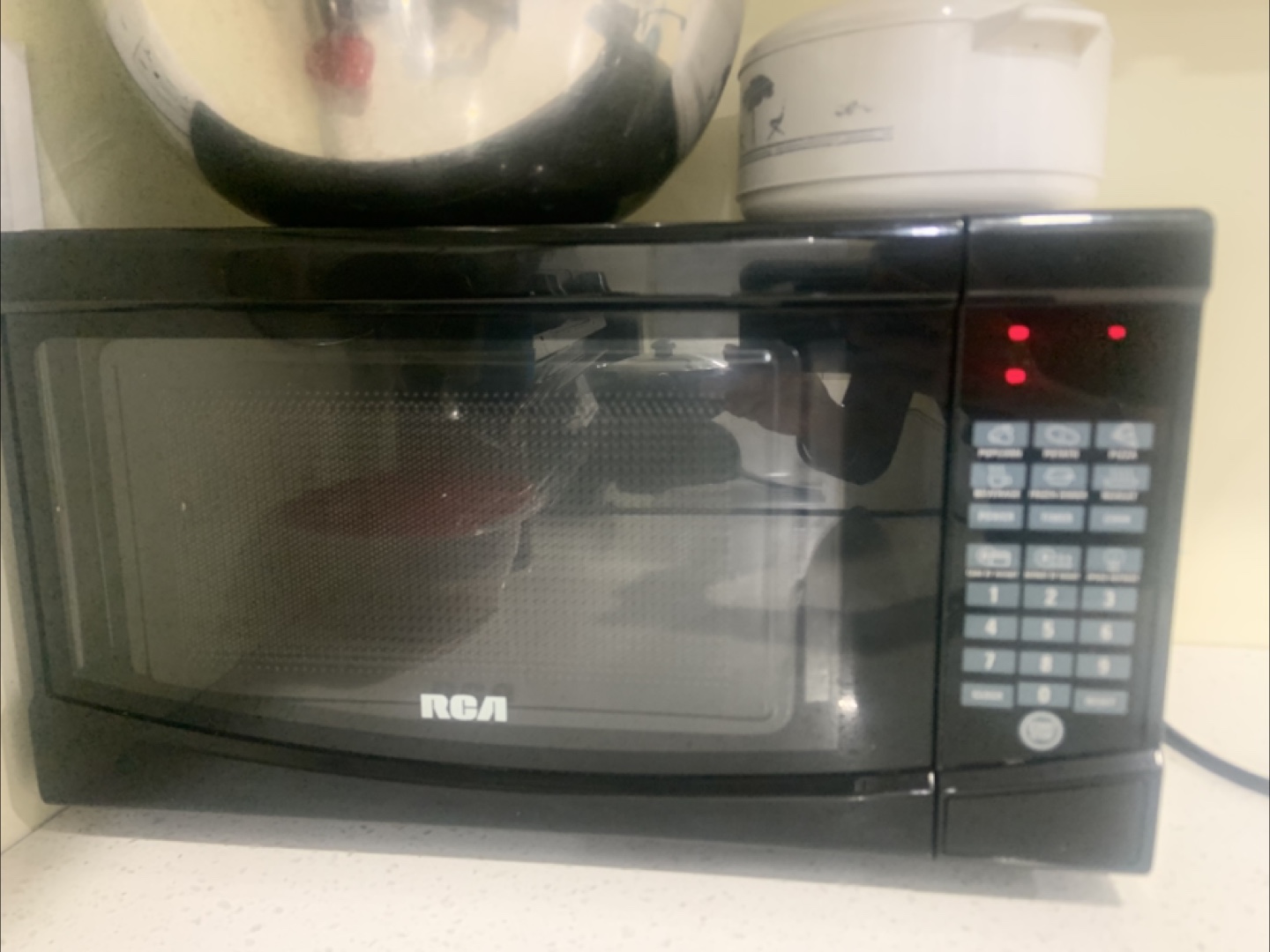 RCA Microwave - Black - photo 2
