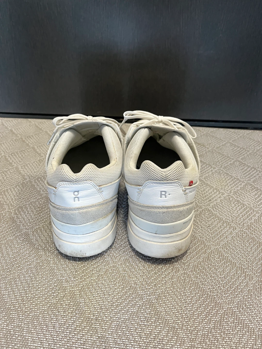 On Men’s White Leather Sneakers Size 13 - photo 5