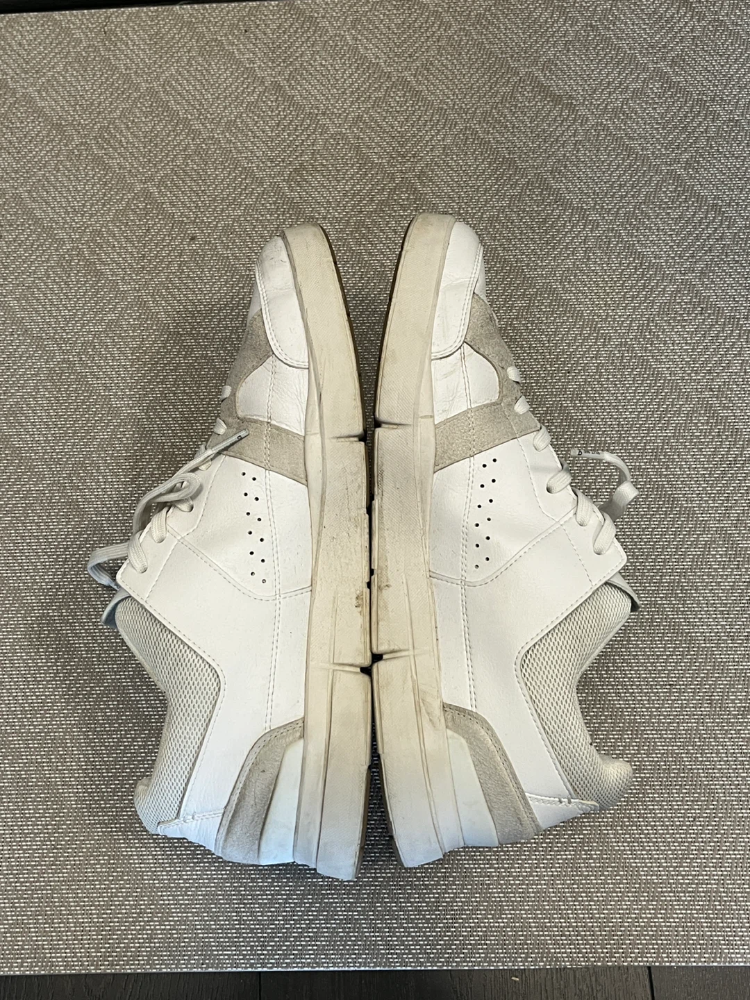 On Men’s White Leather Sneakers Size 13 - photo 4