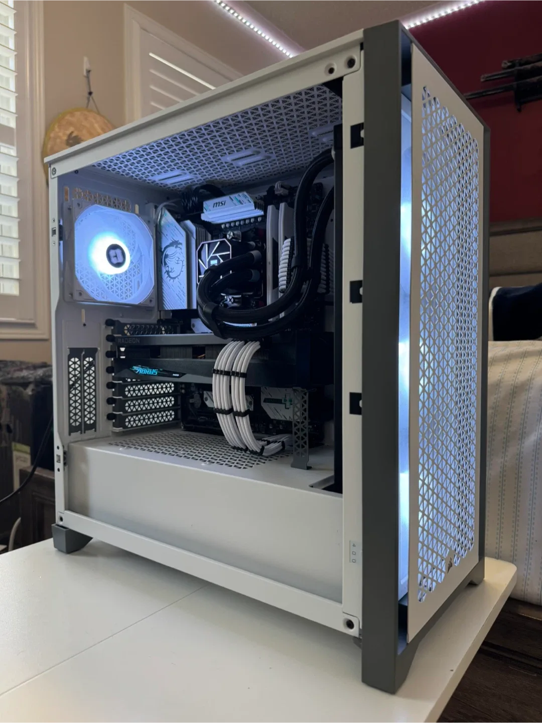 Gaming Pc (Ryzen 7 8700F + RX 6750XT + 32gb DDR5) thumbnail